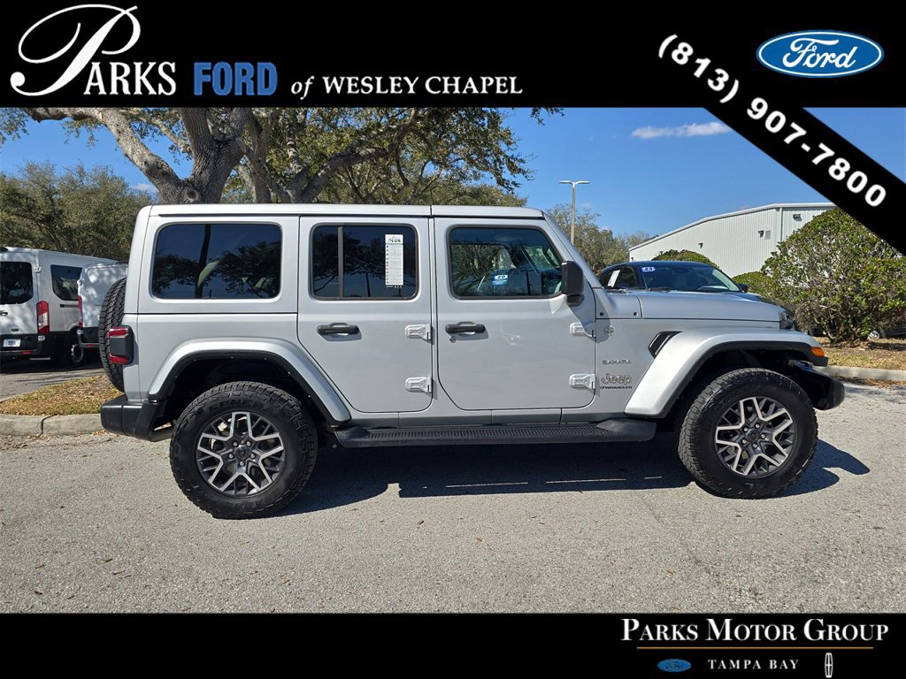 Used 2024 Jeep Wrangler Sahara image 2