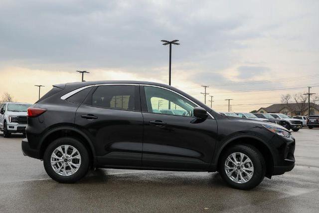 Certified 2023 Ford Escape Active AWD/4WD image 6