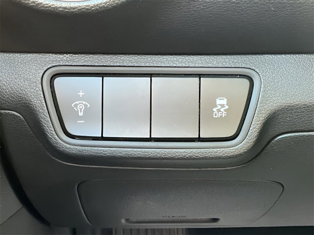 Used 2024 Kia Forte LXS image 39