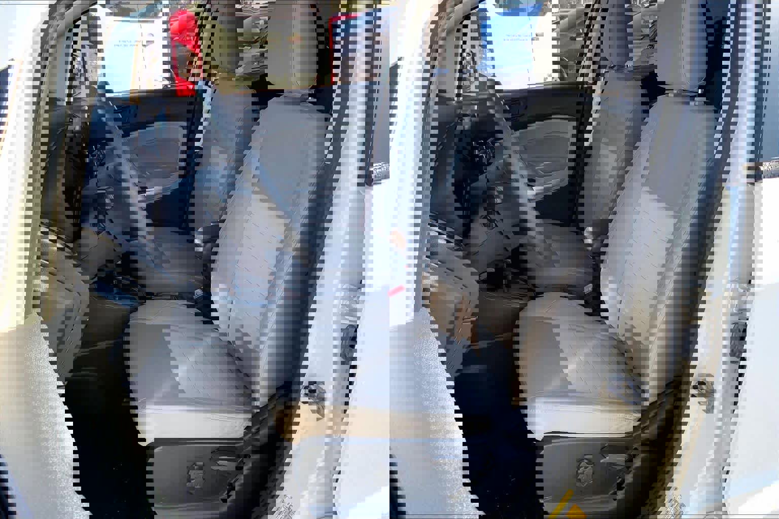 Certified 2018 Ford EcoSport S image 9