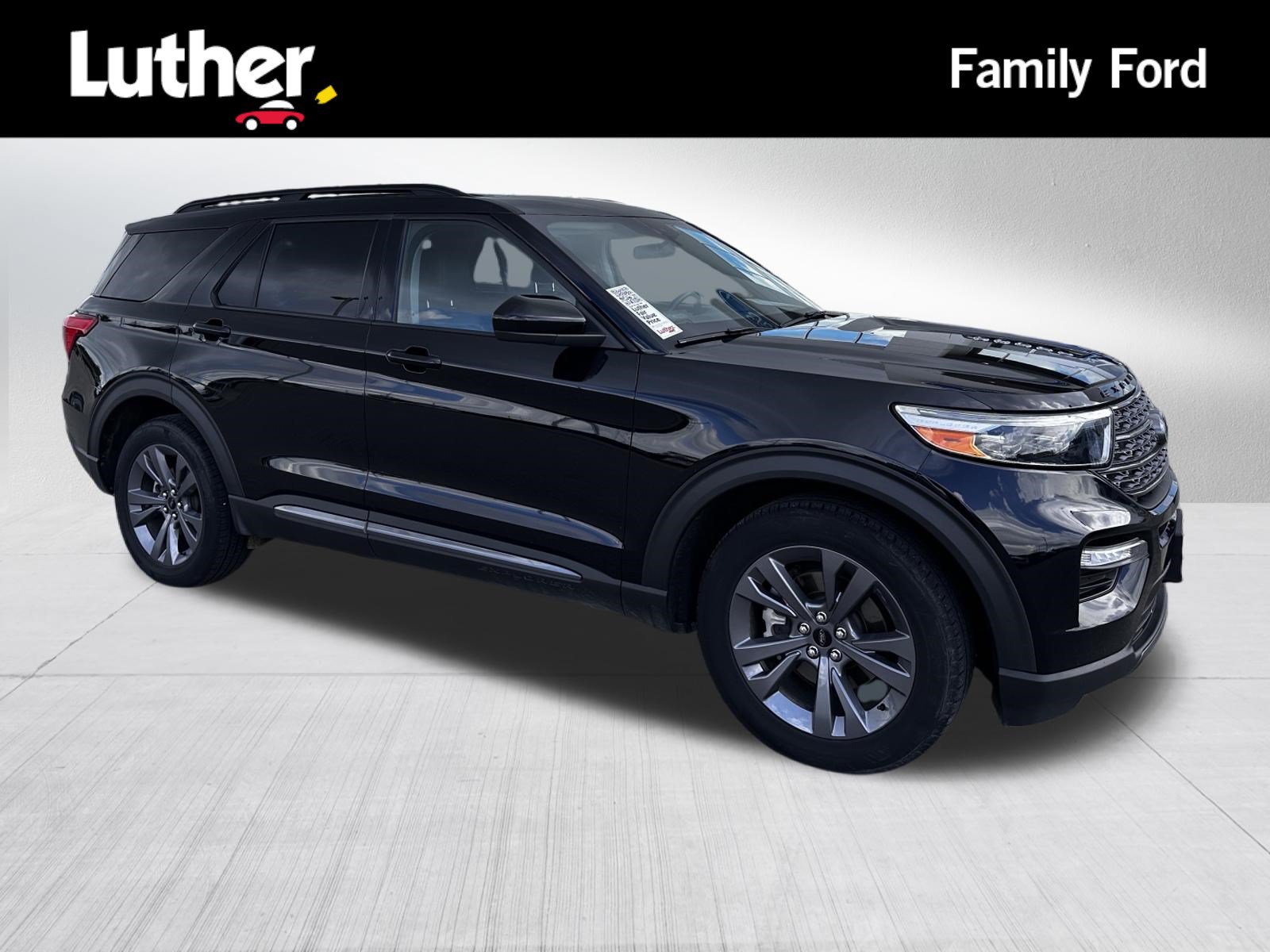 Certified 2022 Ford Explorer XLT w/ Equipment Group 202A