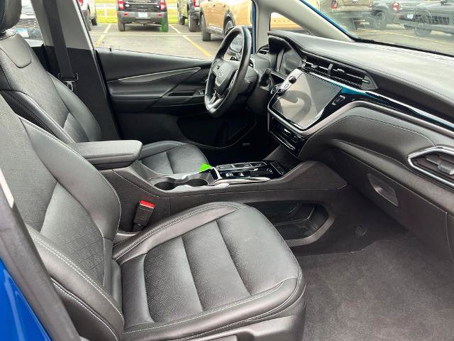 Used 2022 Chevrolet Bolt LT w/ Infotainment Package FWD image 12