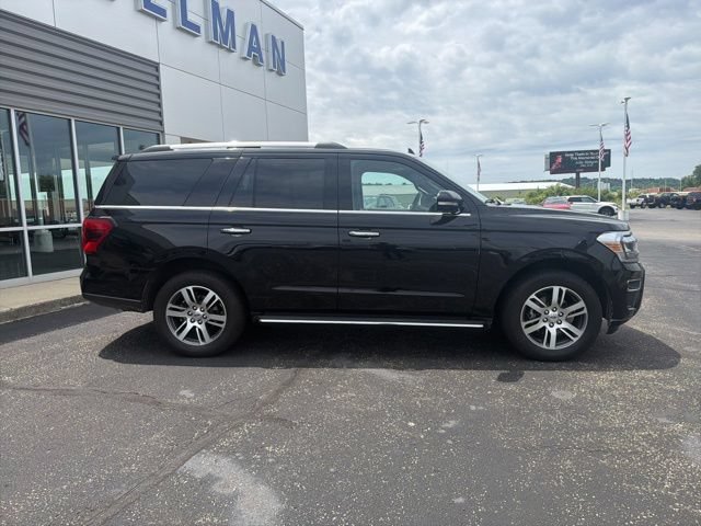 Certified 2023 Ford Expedition Limited AWD/4WD image 2