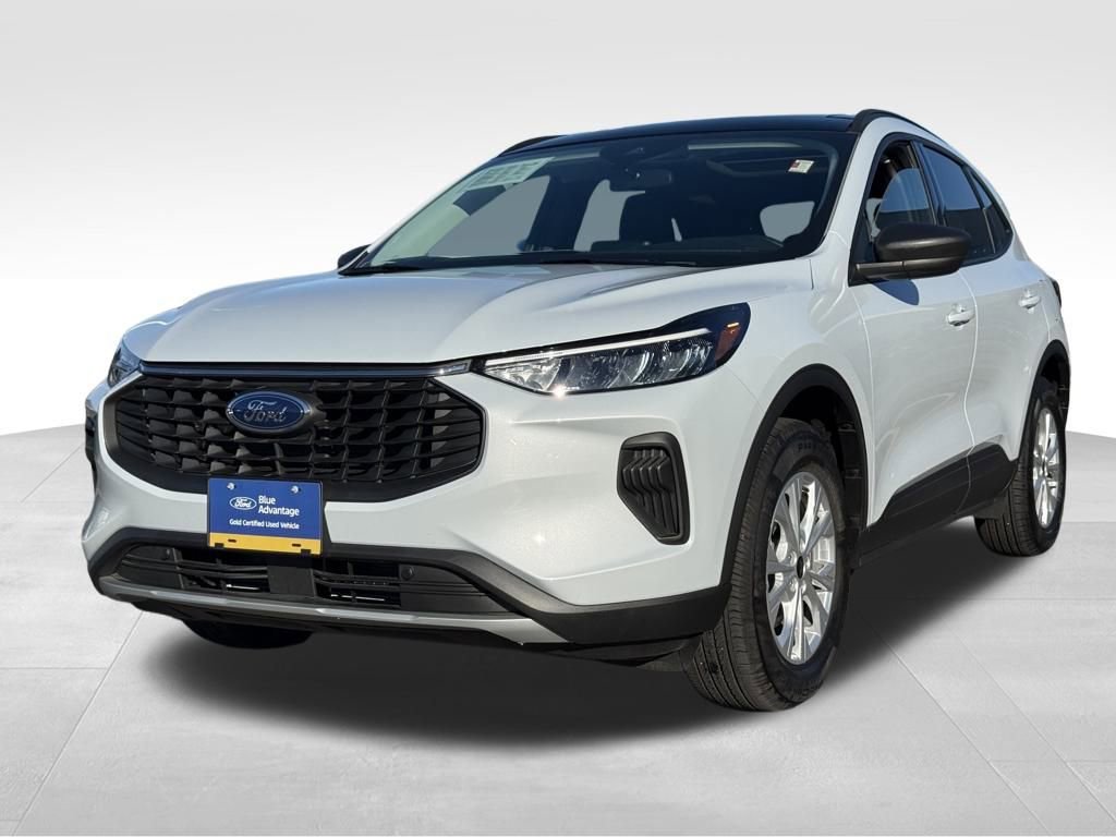 Certified 2025 Ford Escape Active w/ Cold Weather Package image 7