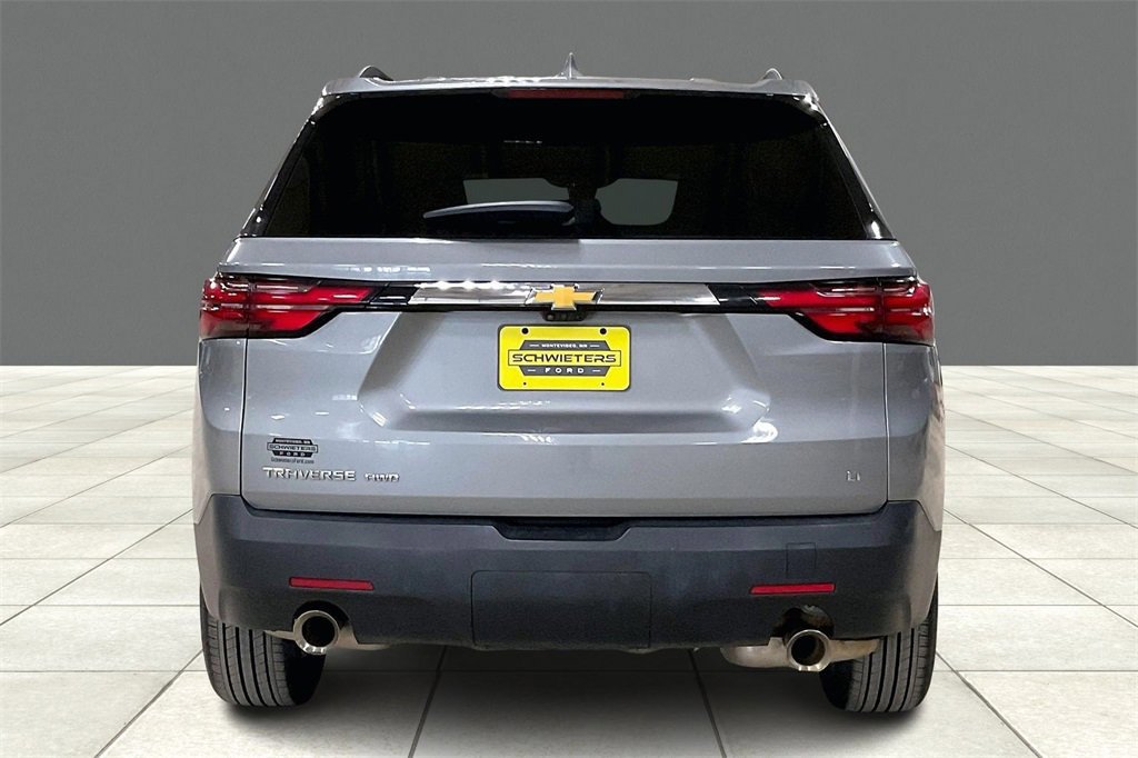 Used 2023 Chevrolet Traverse LT w/ LT Premium Package image 3