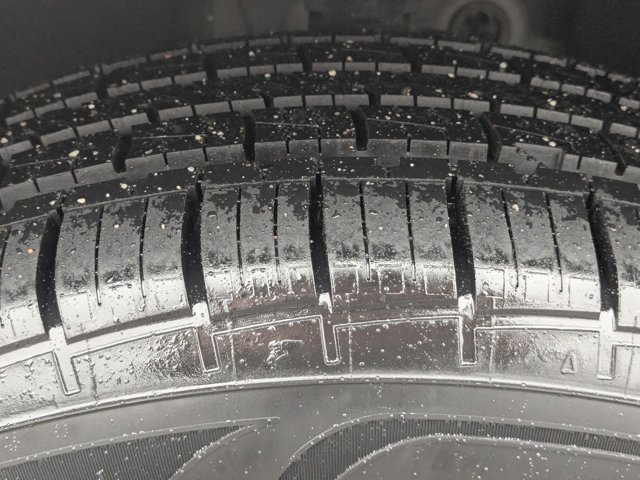 Used 2021 Chevrolet Traverse RS image 12