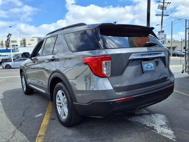Certified 2023 Ford Explorer XLT image 3