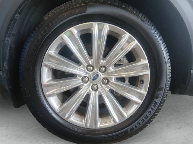 Certified 2023 Ford Explorer Limited w/ Limited Technology Package RWD image 24