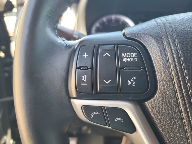 Used 2018 Toyota Highlander Limited AWD/4WD image 27