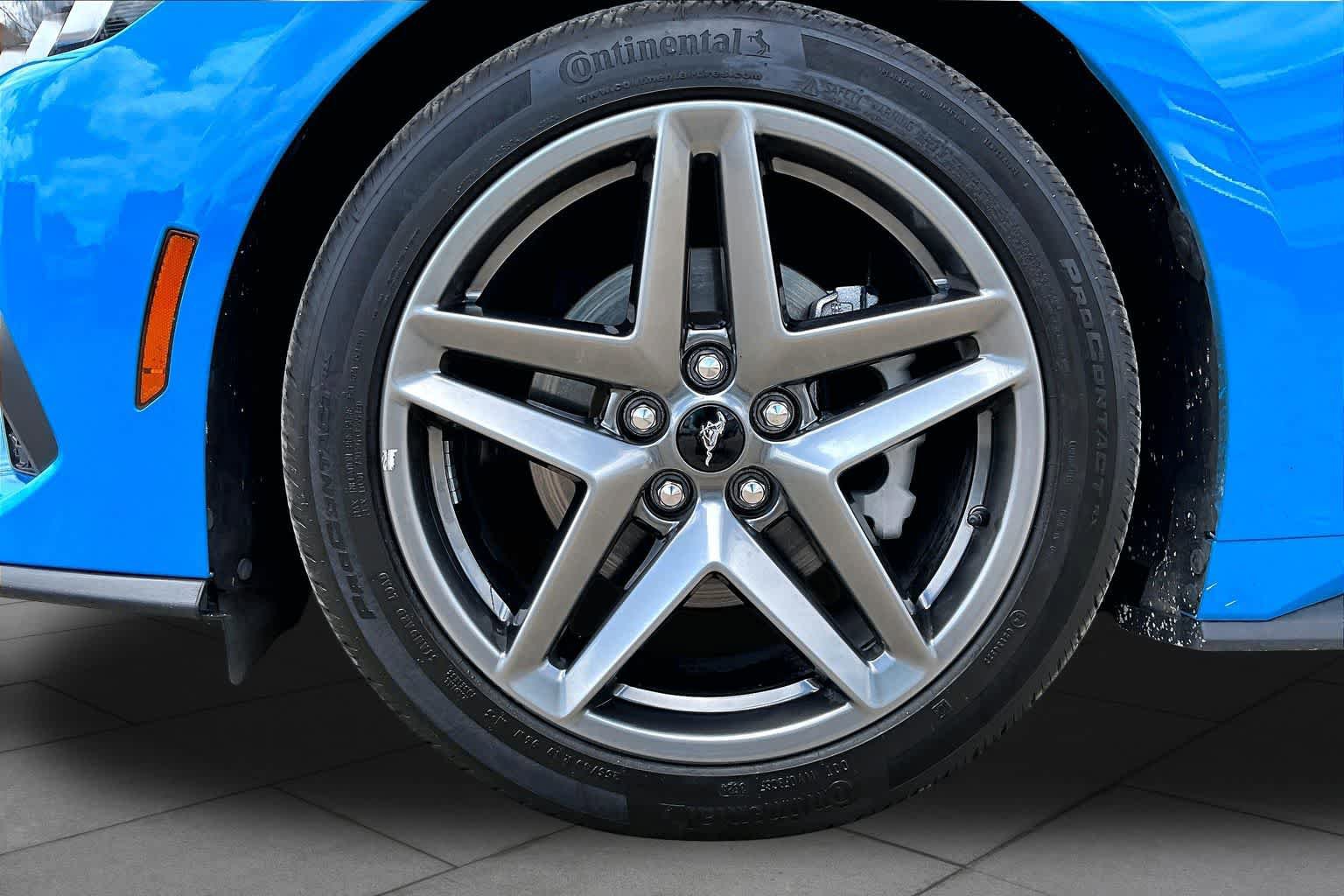 Certified 2025 Ford Mustang Coupe RWD image 11