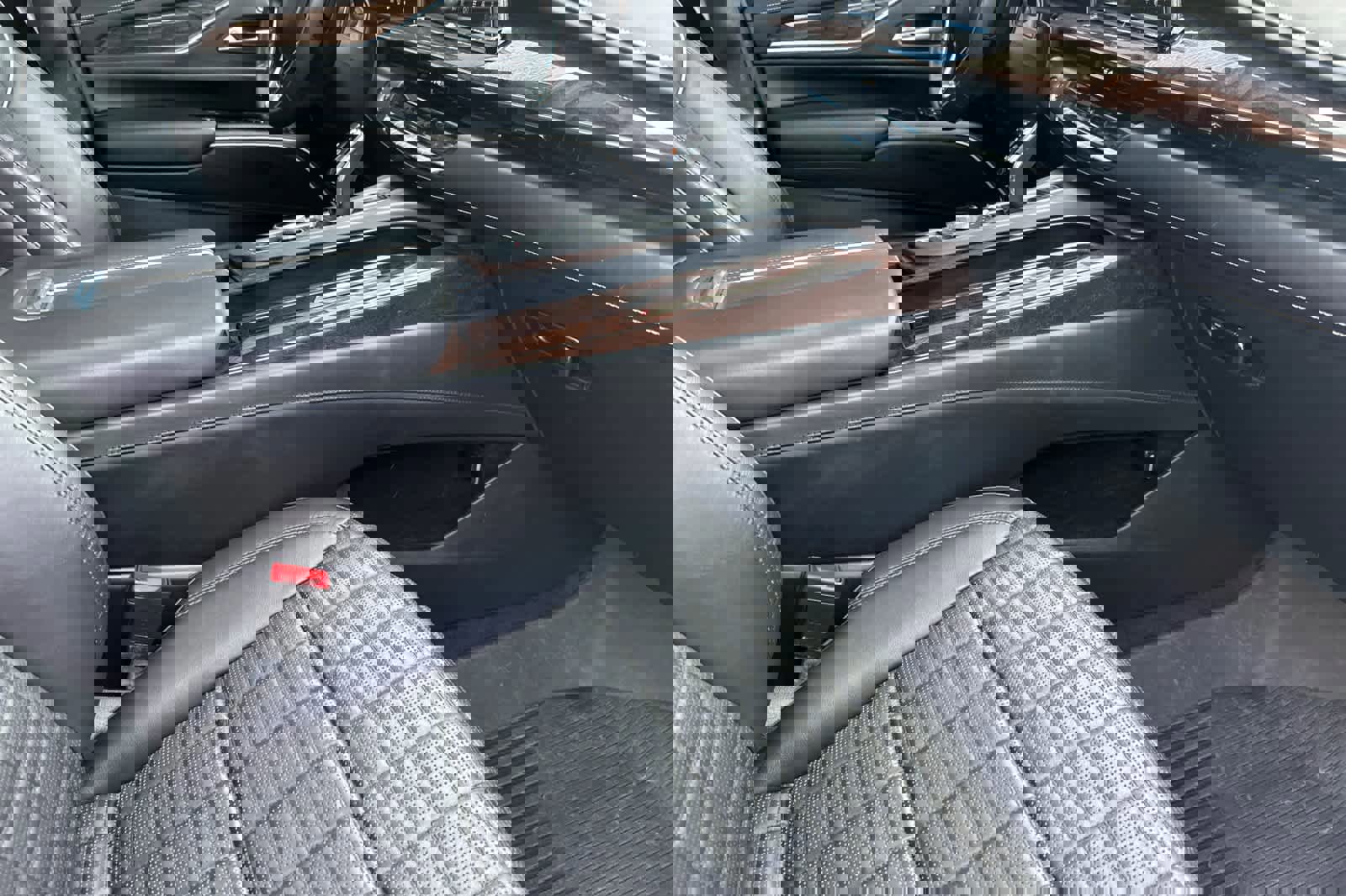 Used 2022 Cadillac Escalade Sport Platinum image 18