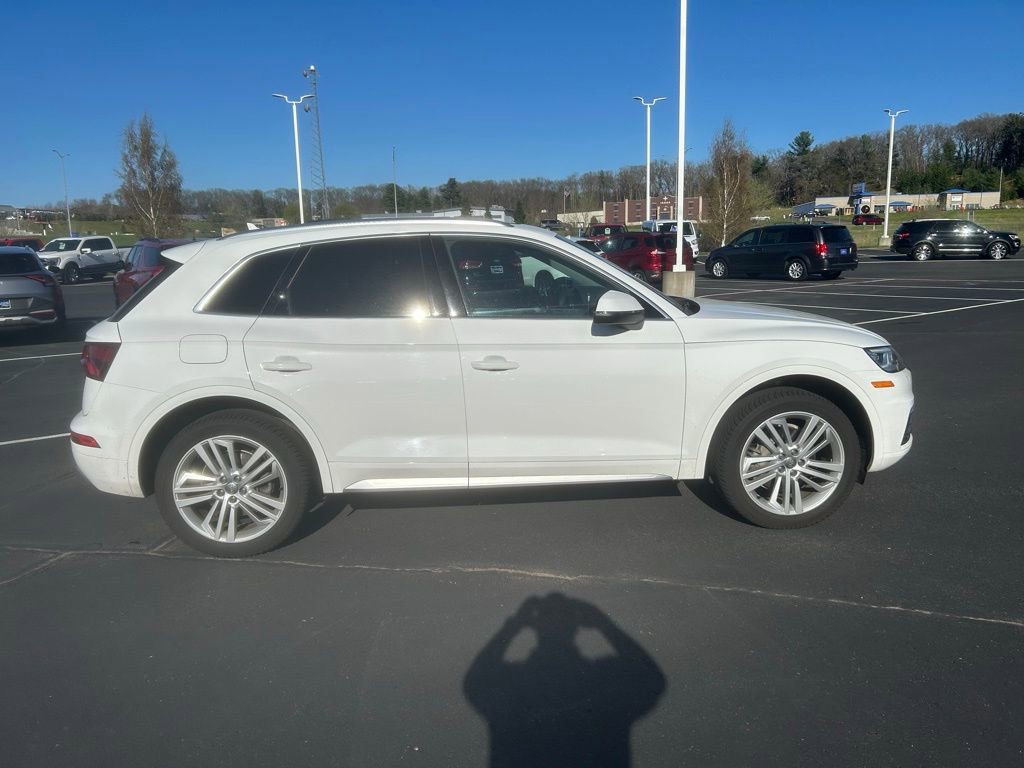 Used 2018 Audi Q5 2.0T Premium Plus w/ Premium Plus Package AWD/4WD image 6