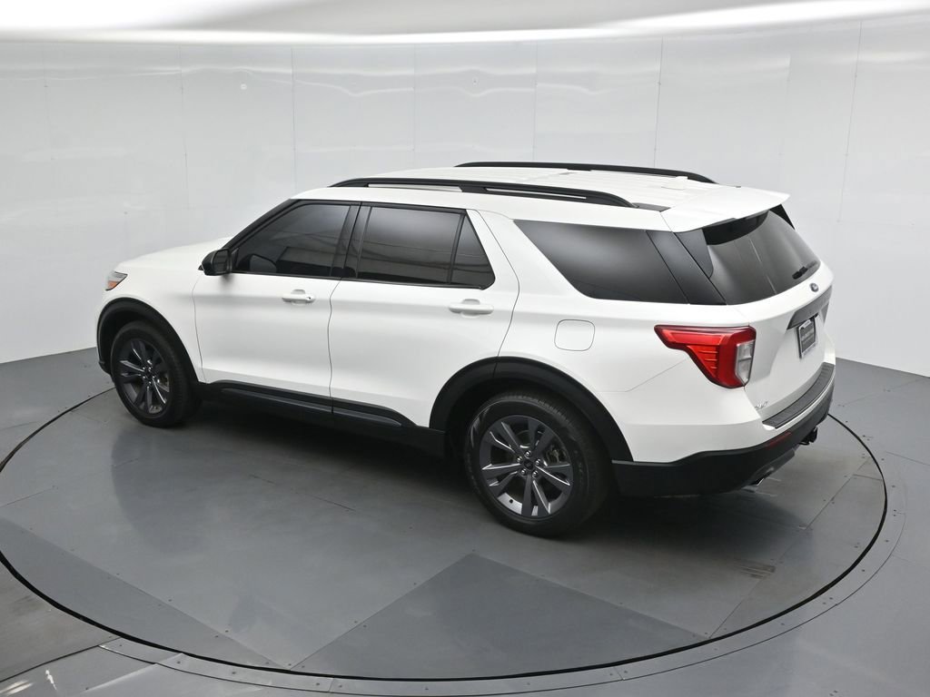 Certified 2023 Ford Explorer XLT w/ Equipment Group 202A RWD image 41