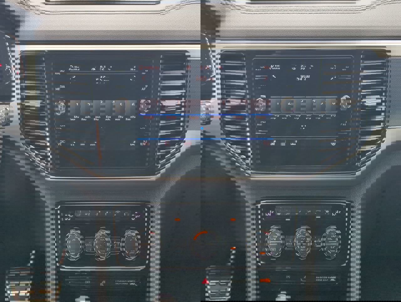 Used 2020 Volkswagen Atlas Cross Sport SEL R-Line image 16