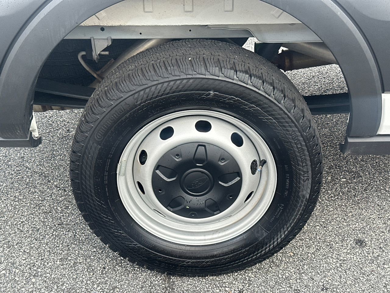 Certified 2026 Ford Transit 250 148 Medium Roof RWD image 19