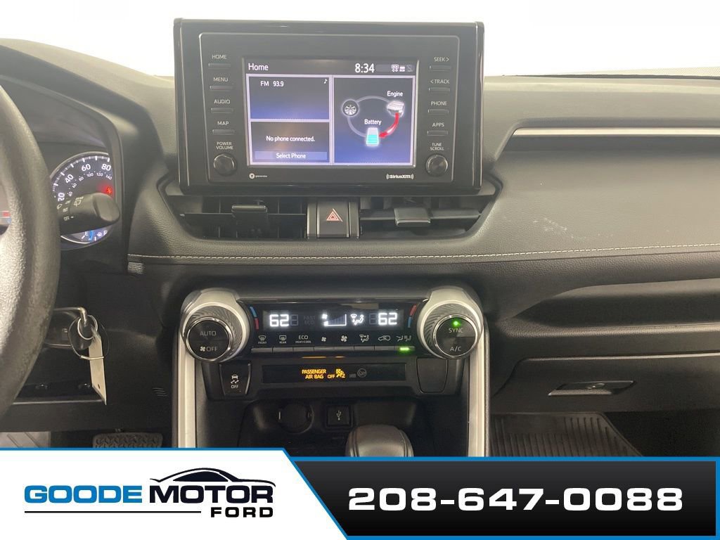 Used 2022 Toyota RAV4 LE image 16