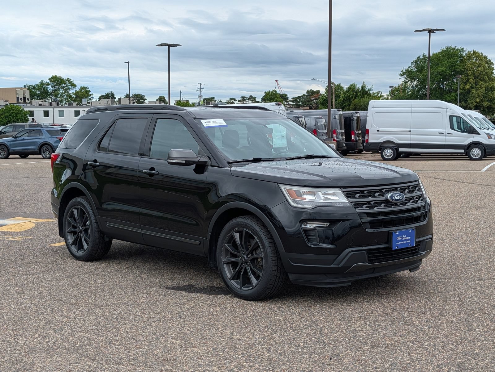 Certified 2018 Ford Explorer XLT w/ Equipment Group 202A AWD/4WD image 9