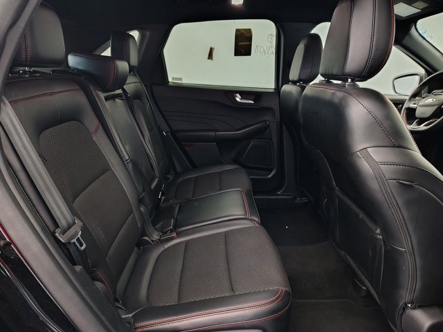 Certified 2025 Ford Escape ST-Line AWD/4WD image 16