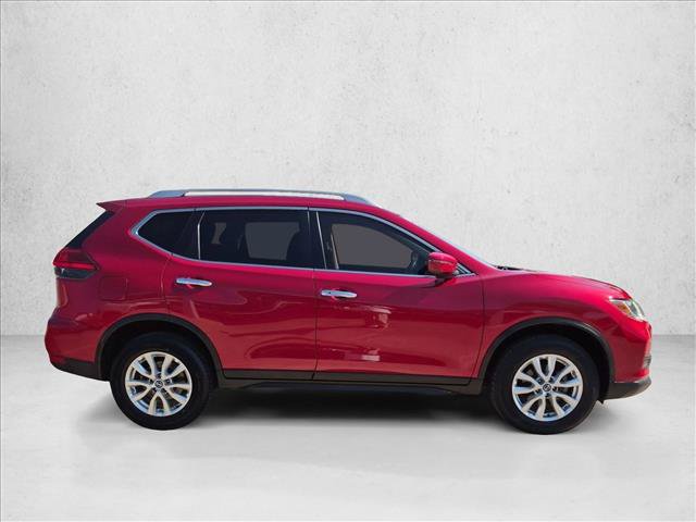 Used 2017 Nissan Rogue SV AWD/4WD image 4