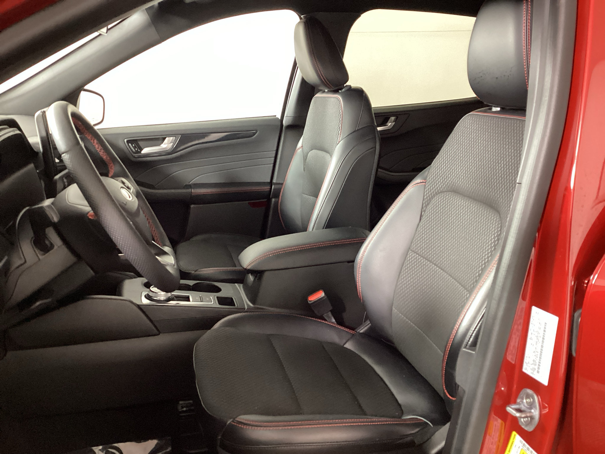 Certified 2023 Ford Escape ST-Line Select w/ Tech Pack #1 AWD/4WD image 14