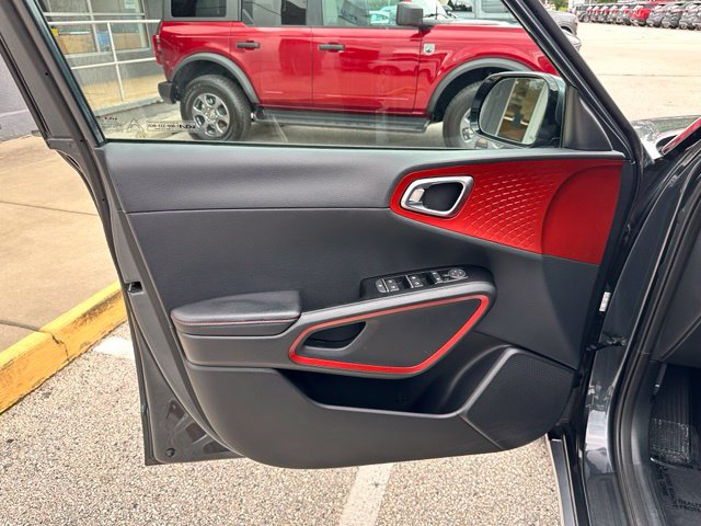 Used 2023 Kia Soul GT-Line FWD image 26