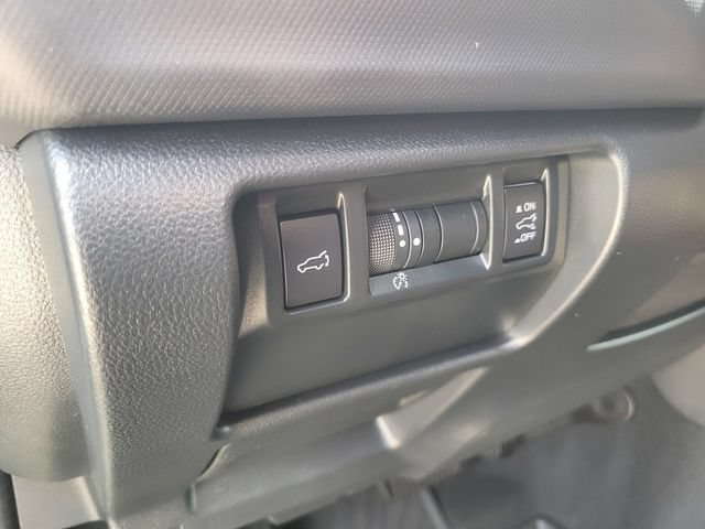 Used 2025 Subaru Forester Touring w/ Popular Package - Touring AWD/4WD image 17