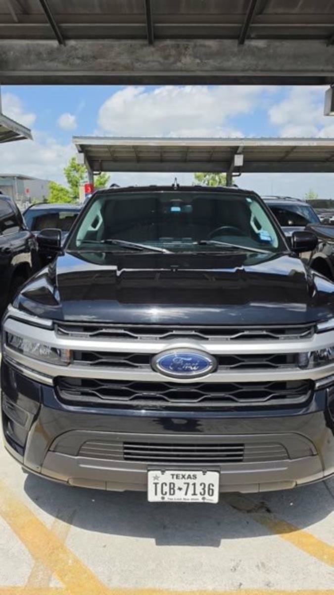 Certified 2023 Ford Expedition XLT RWD image 2