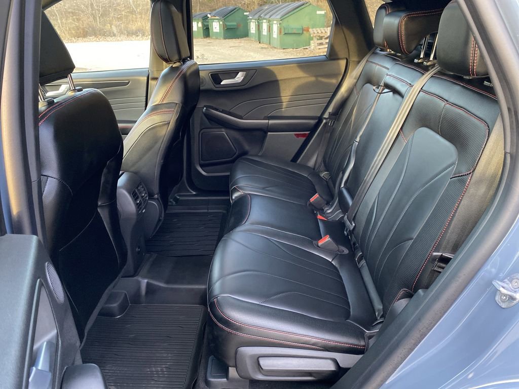 Certified 2025 Ford Escape ST-Line Elite w/ Premium Technology Package image 41