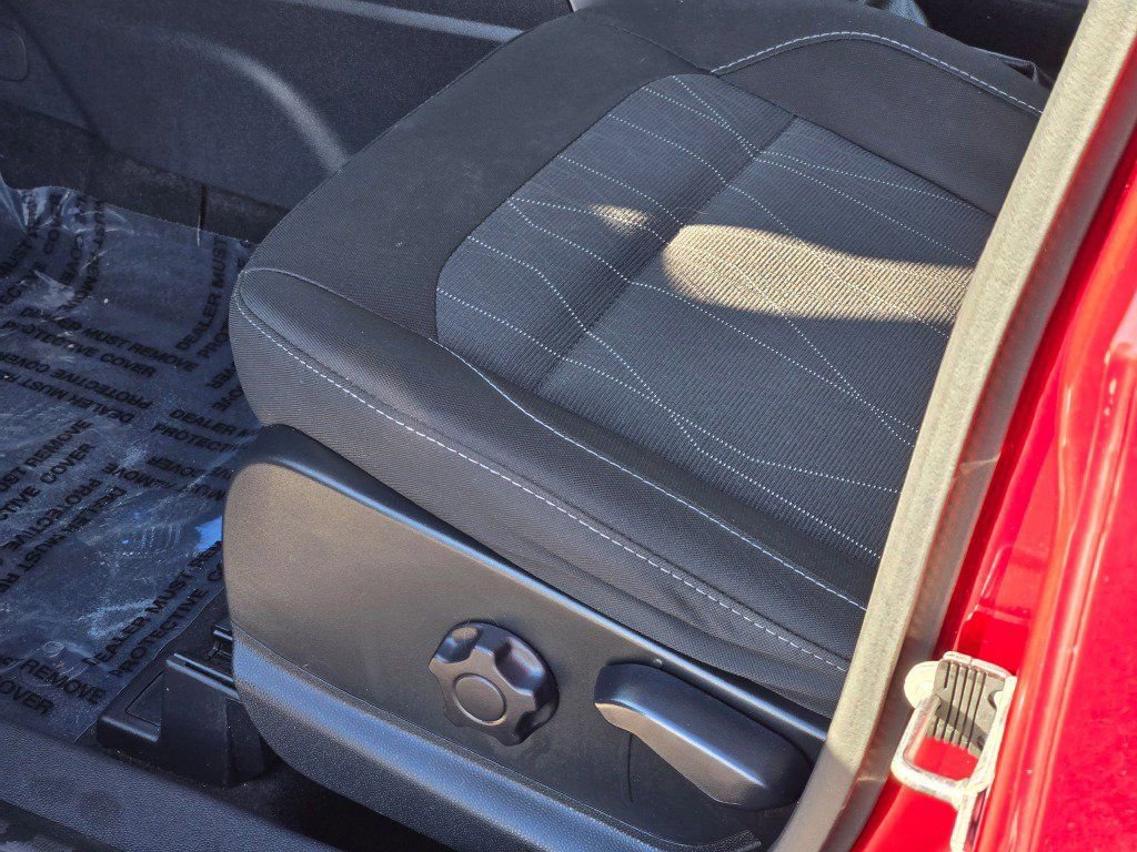 Certified 2021 Ford EcoSport SE image 21