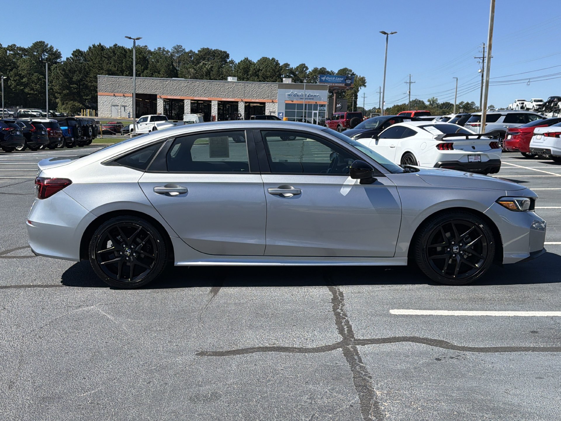 Used 2025 Honda Civic Sport image 29