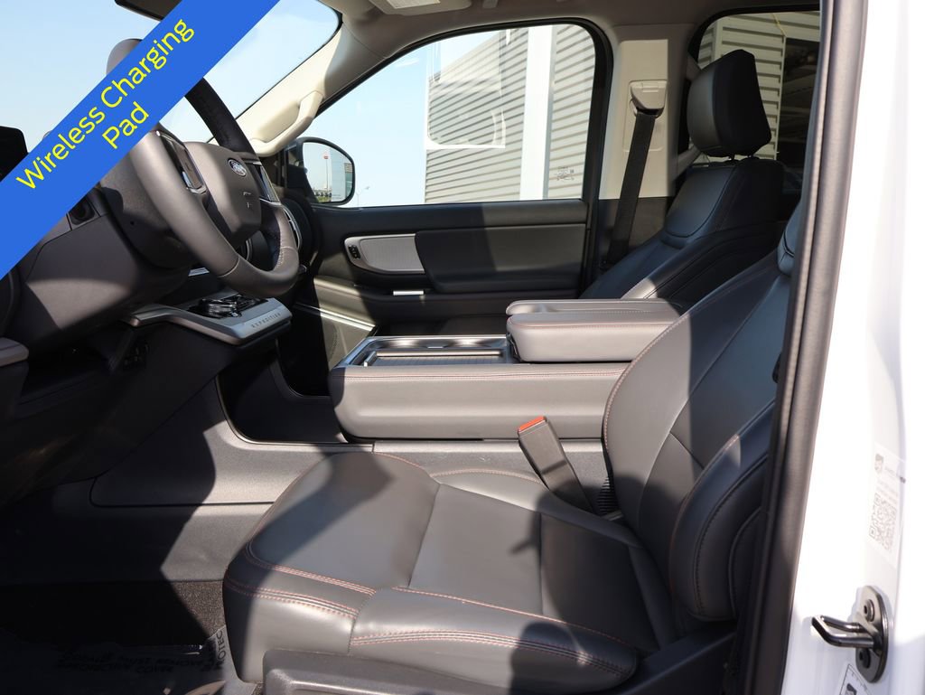 Certified 2025 Ford Expedition Active AWD/4WD image 24