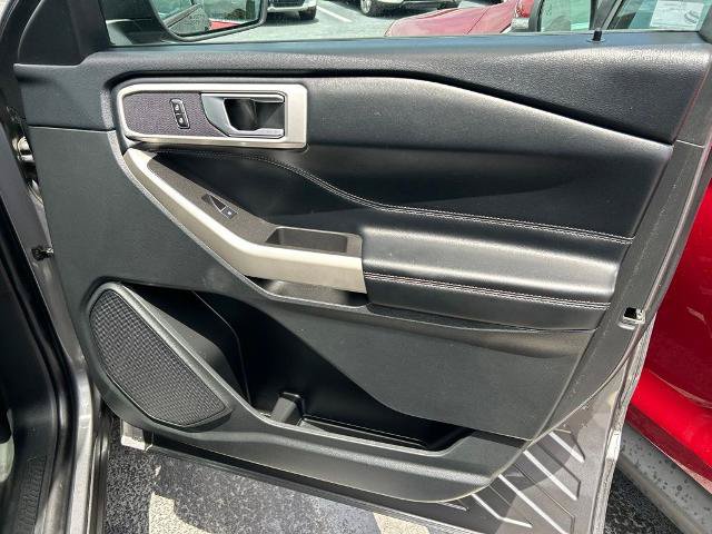 Certified 2023 Ford Explorer XLT RWD image 40
