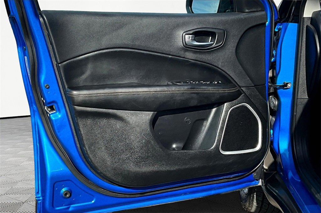 Used 2019 Jeep Compass Limited image 23