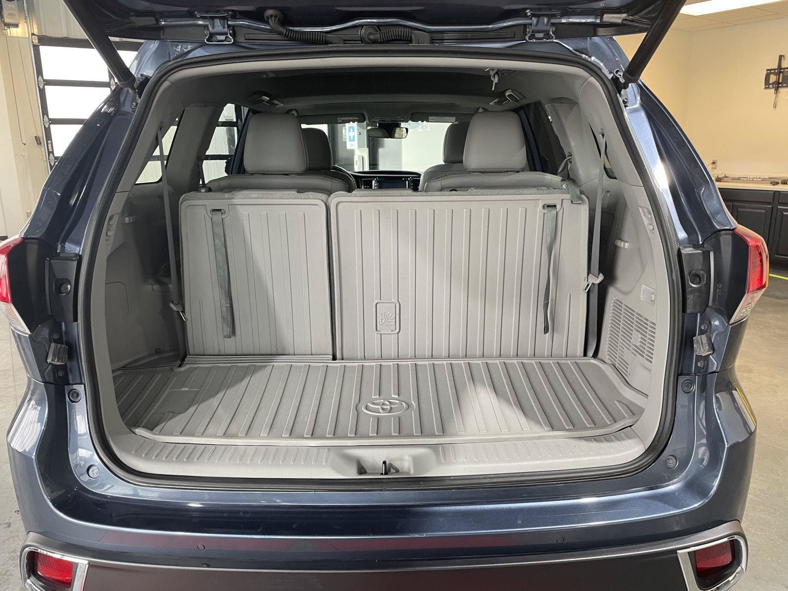 Used 2019 Toyota Highlander Limited AWD/4WD image 42