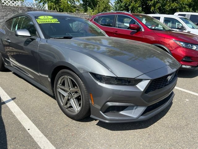 Certified 2025 Ford Mustang Coupe RWD image 4