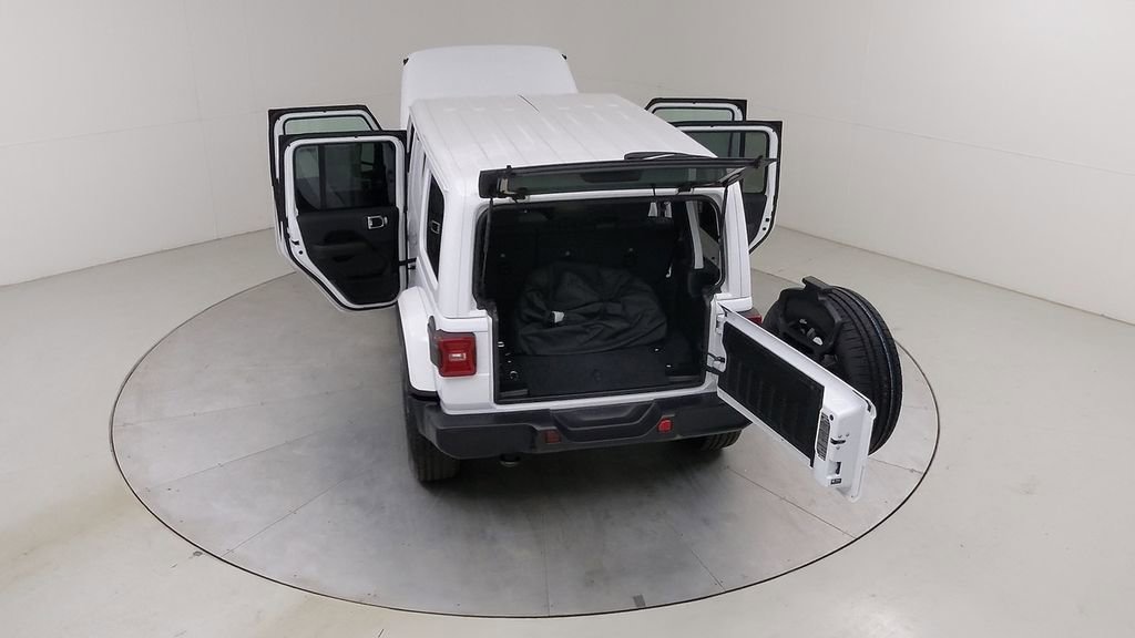 Used 2025 Jeep Wrangler Unlimited Sahara AWD/4WD image 50