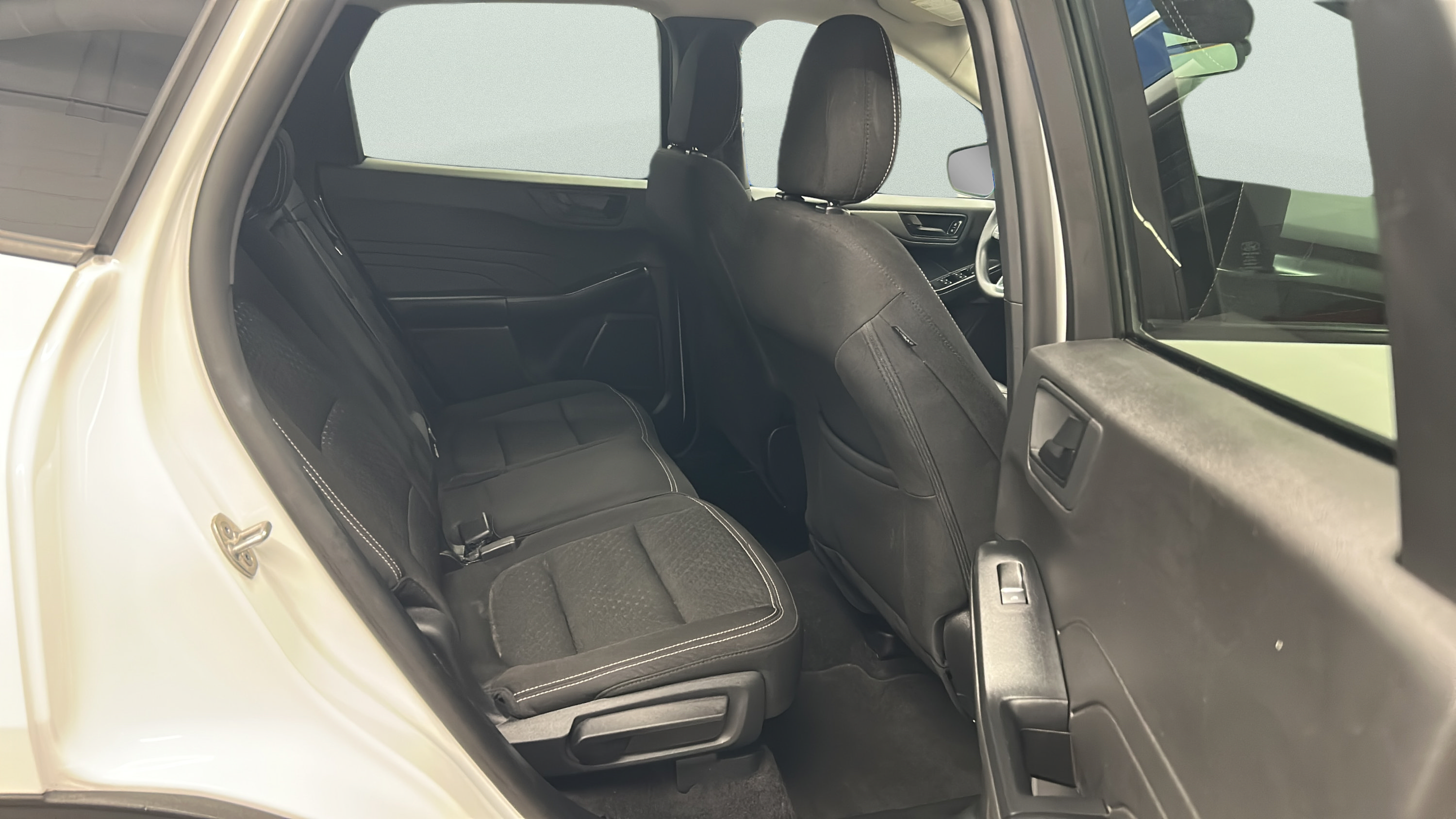 Certified 2025 Ford Escape Active w/ Tech Pack #1 AWD/4WD image 16