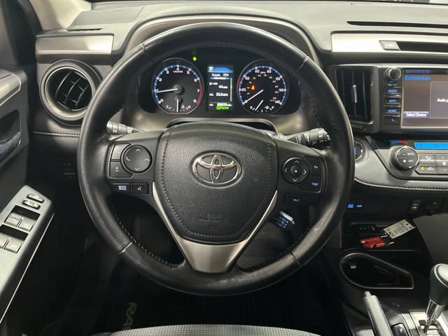 Used 2017 Toyota RAV4 XLE AWD/4WD image 53