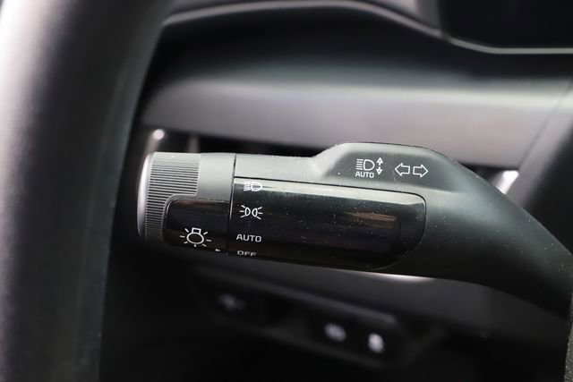 Used 2025 Kia K4 FWD image 36
