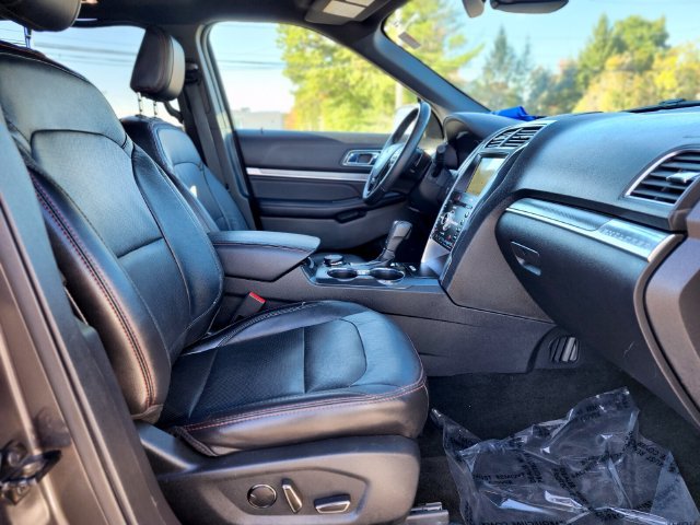Certified 2018 Ford Explorer Sport w/ Ford Safe & Smart Package AWD/4WD image 11