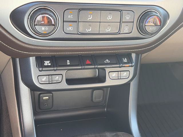 Used 2018 GMC Canyon SLT w/ Driver Alert Package AWD/4WD image 14