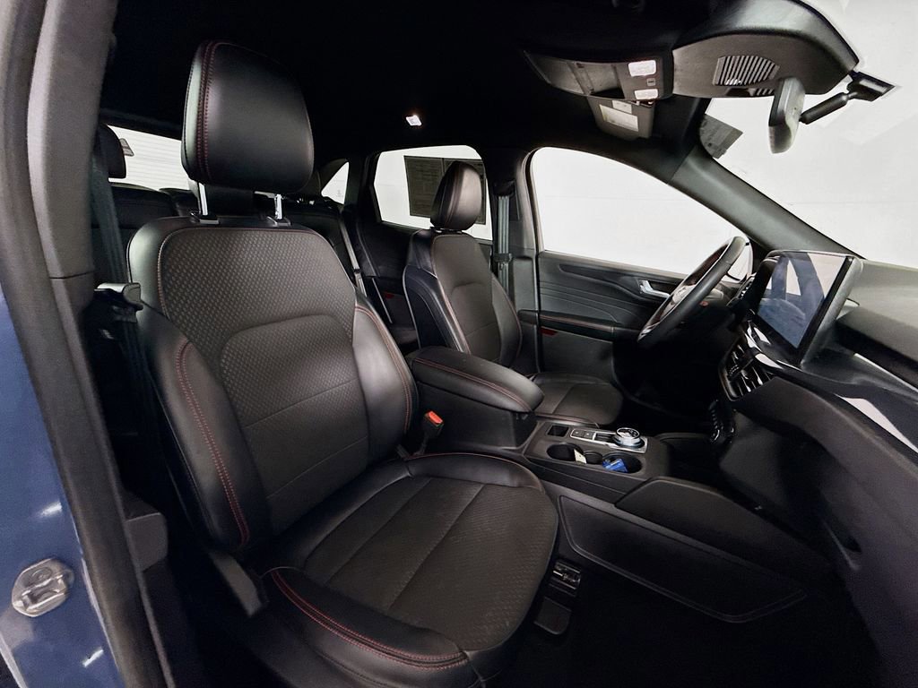 Certified 2023 Ford Escape ST-Line Elite image 30