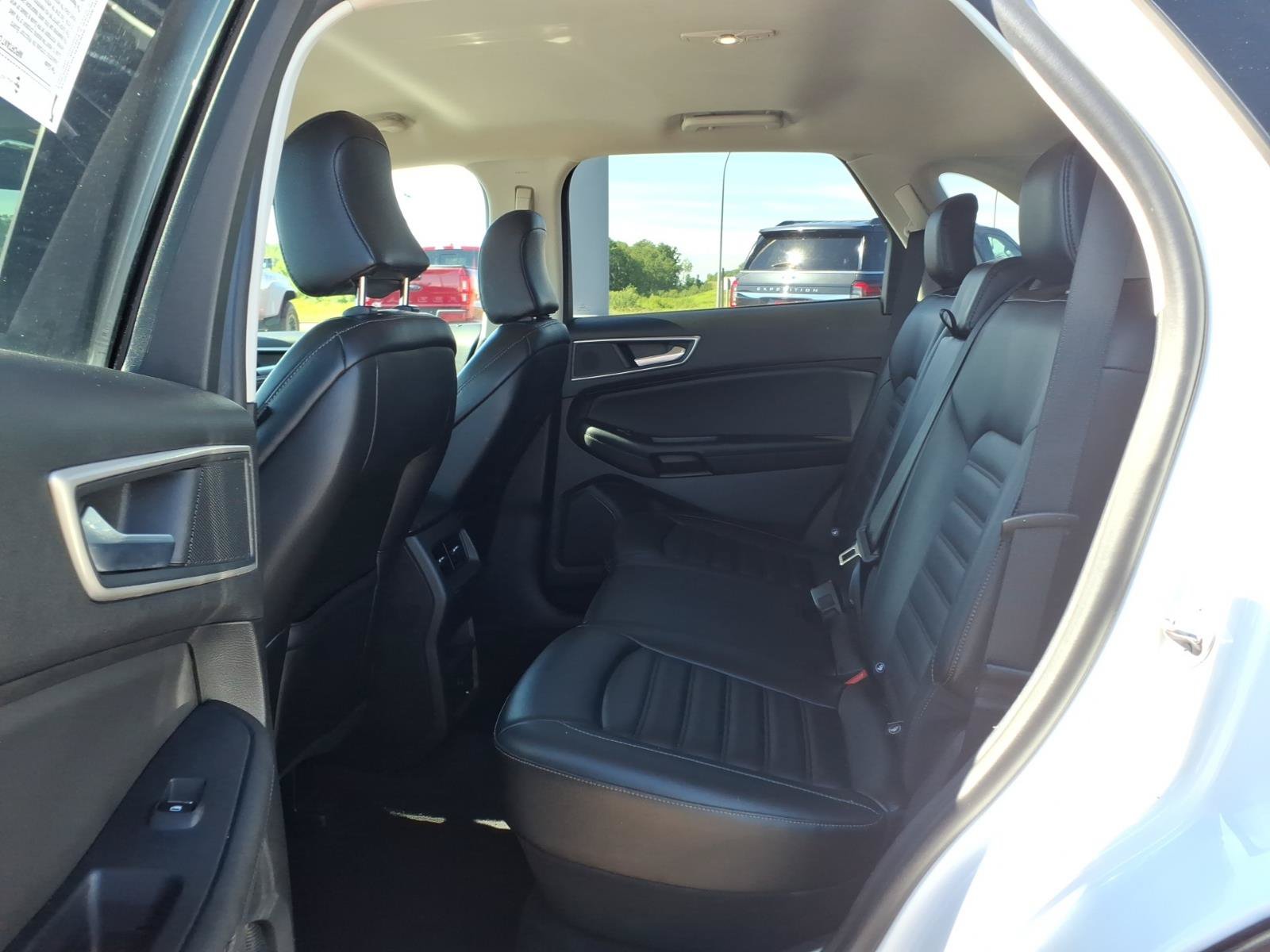 Certified 2024 Ford Edge SEL AWD/4WD image 11