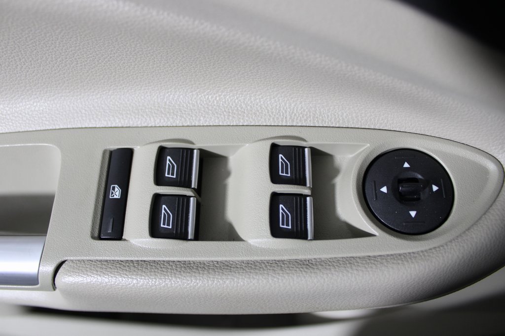 Certified 2019 Ford Escape SEL image 21