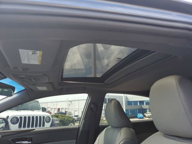 Used 2019 Toyota Avalon Limited w/ All Weather Liner Package FWD image 28
