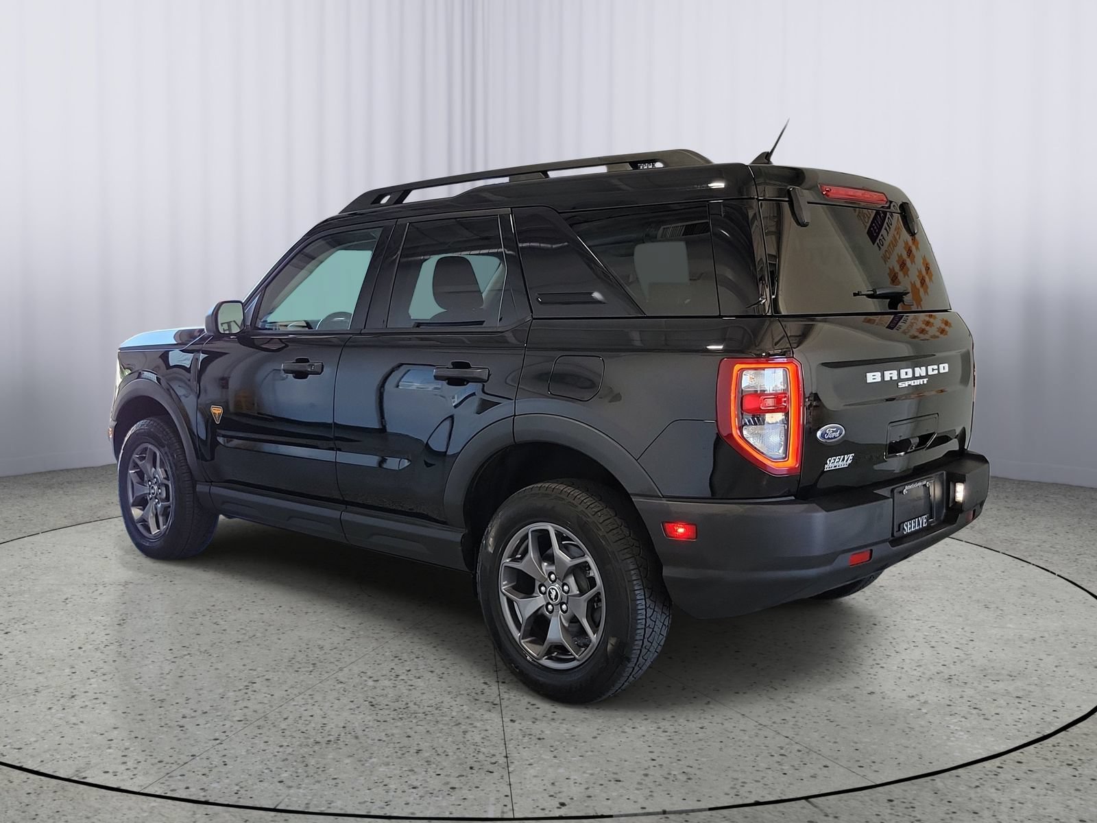 Certified 2024 Ford Bronco Sport Badlands AWD/4WD image 3