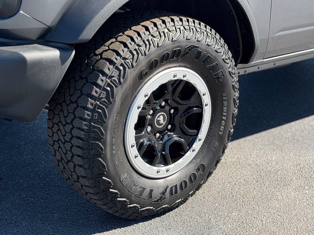 Certified 2025 Ford Bronco 4-Door w/ Sasquatch Package AWD/4WD image 14