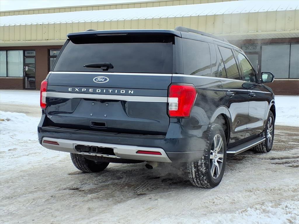 Certified 2022 Ford Expedition XLT image 5