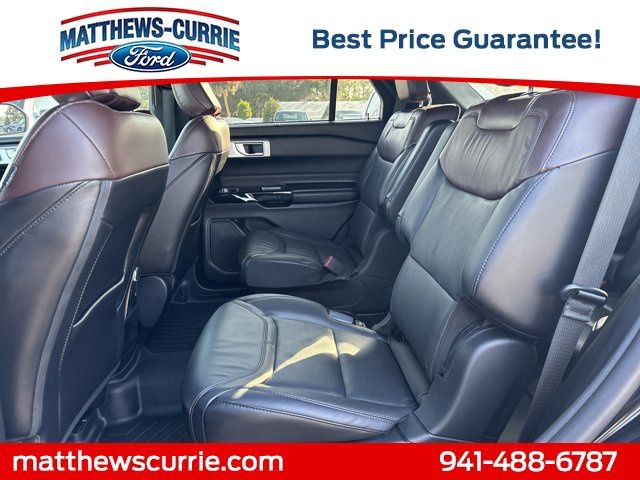 Certified 2021 Ford Explorer Platinum w/ Equipment Group 601A image 12