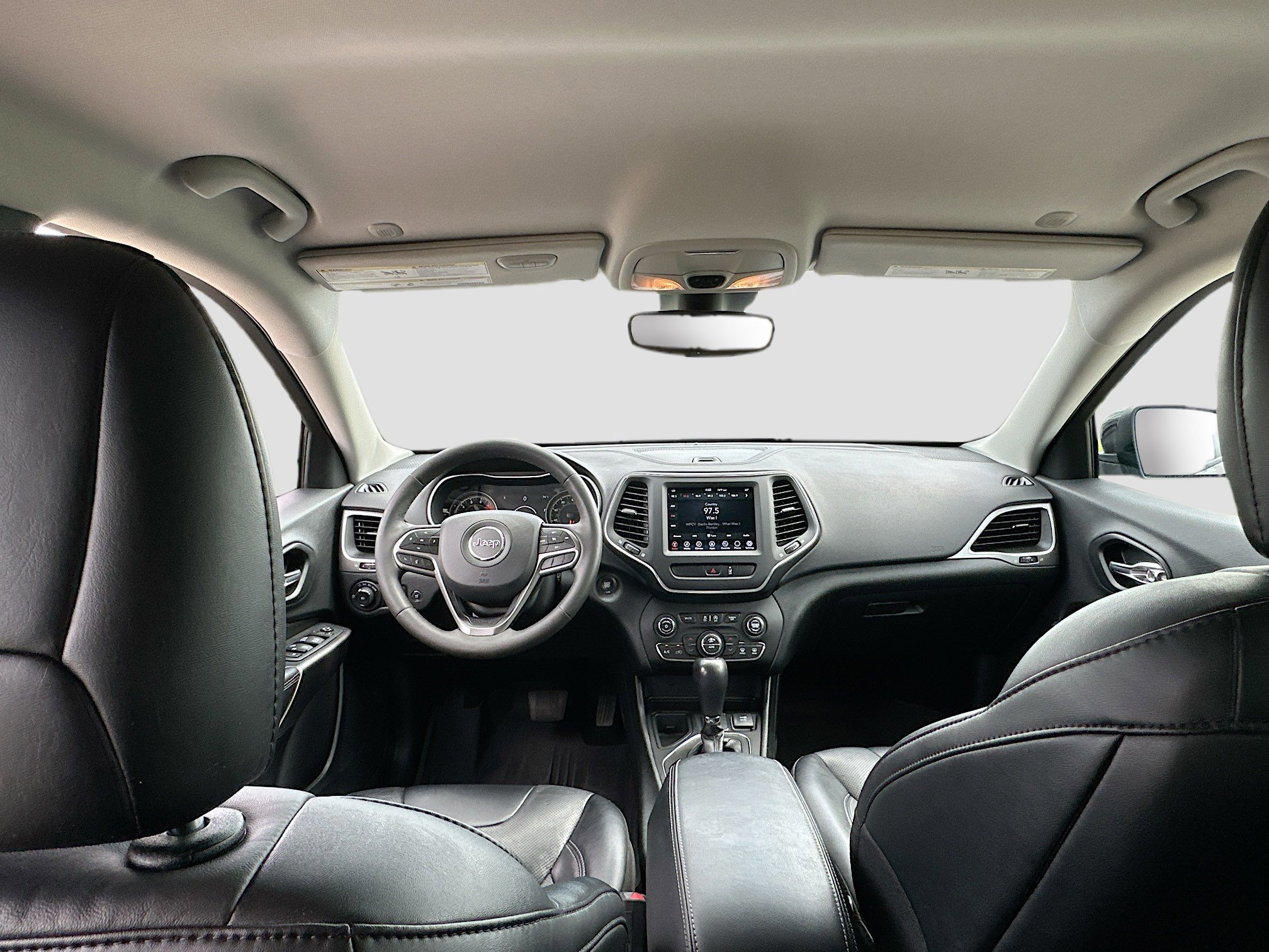 Used 2022 Jeep Cherokee Latitude Lux w/ Mopar Interior Package FWD image 20